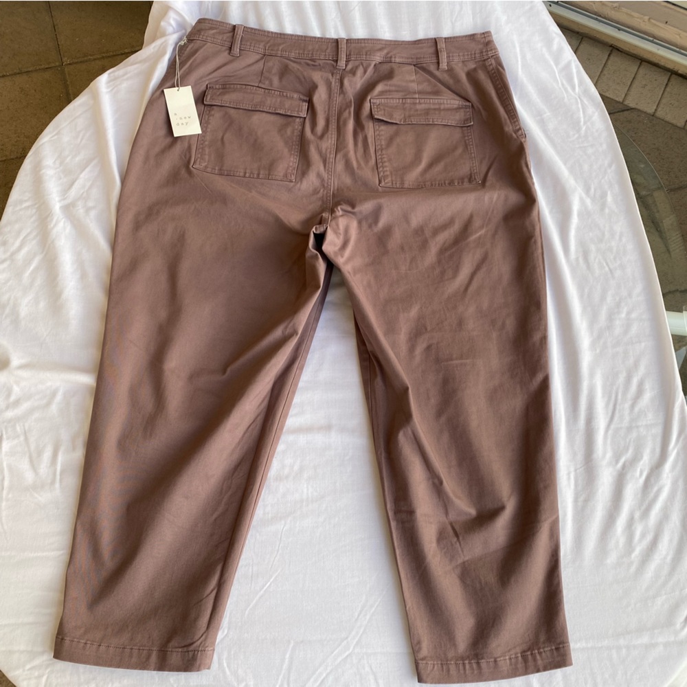 A New Day Wm's Plus Size Utility Ankle Pants w/ Tapered Leg in Mauve/Brown 20W